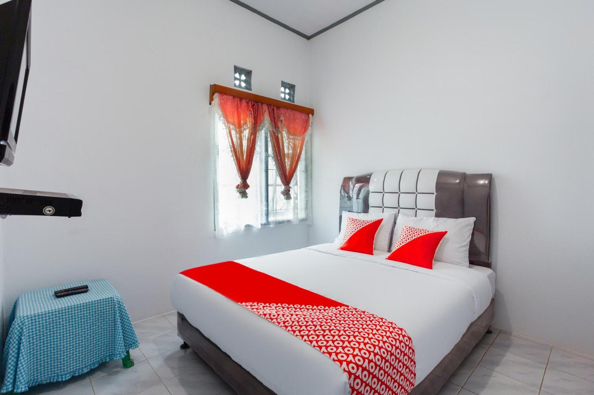 Oyo 2903 Putri Residence Syariah Bukittinggi Eksteriør bilde
