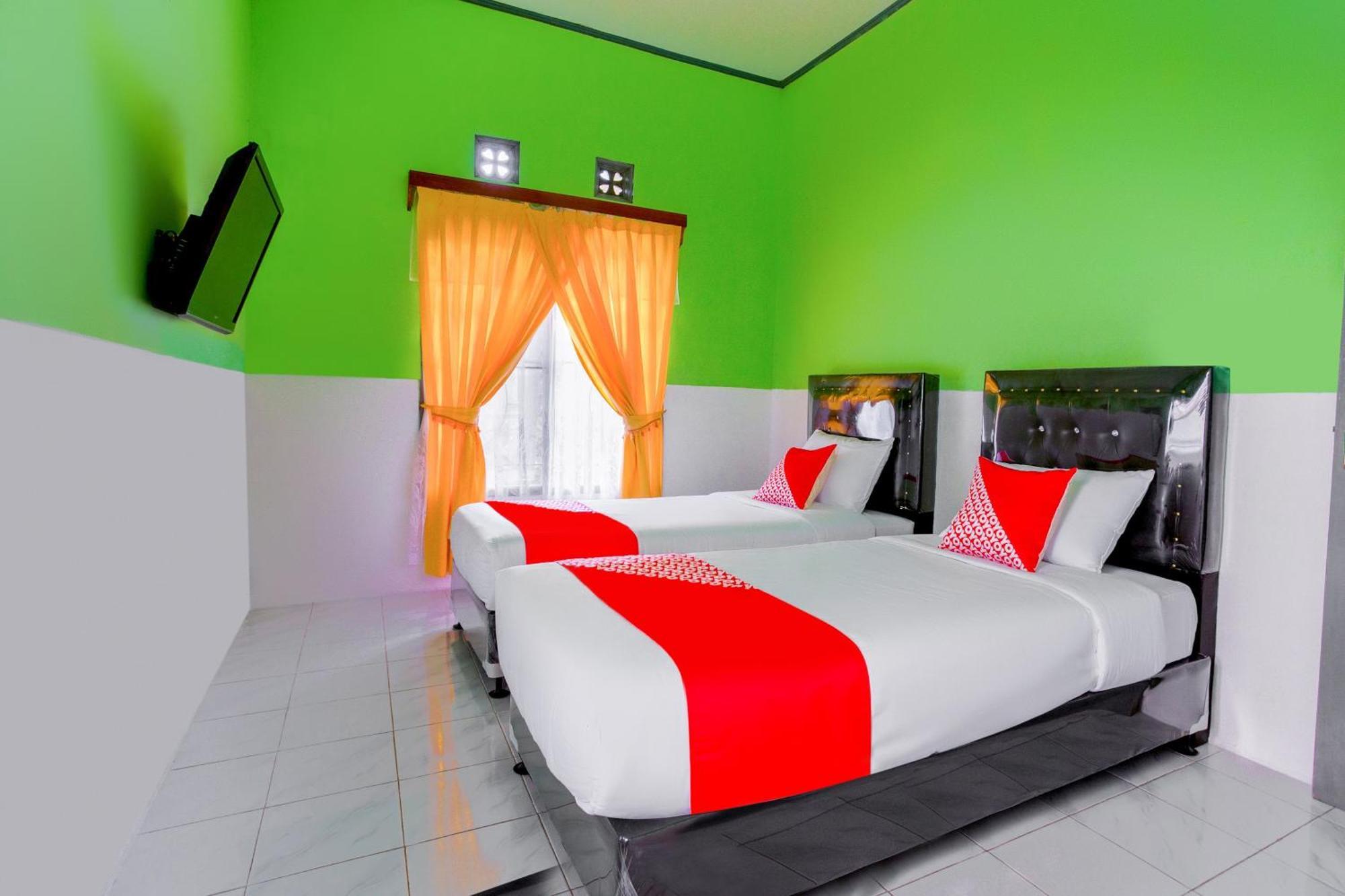 Oyo 2903 Putri Residence Syariah Bukittinggi Eksteriør bilde