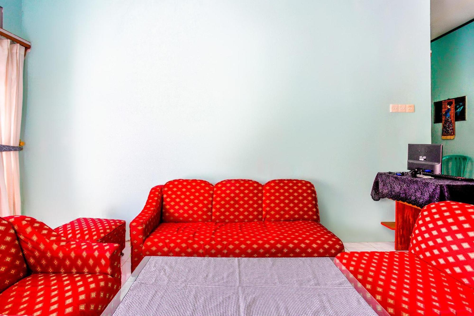 Oyo 2903 Putri Residence Syariah Bukittinggi Eksteriør bilde
