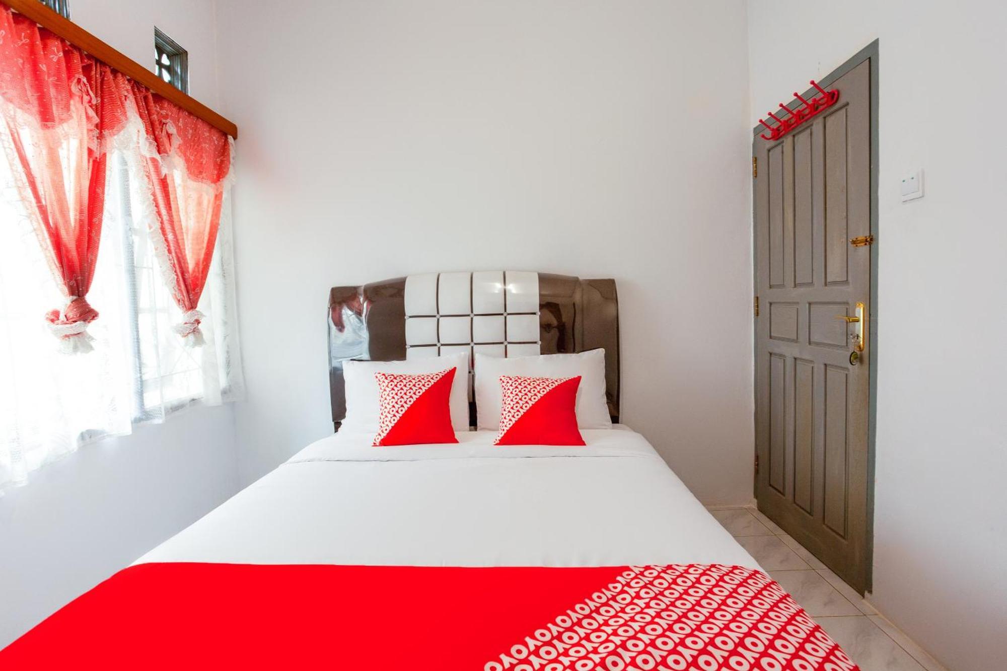 Oyo 2903 Putri Residence Syariah Bukittinggi Eksteriør bilde