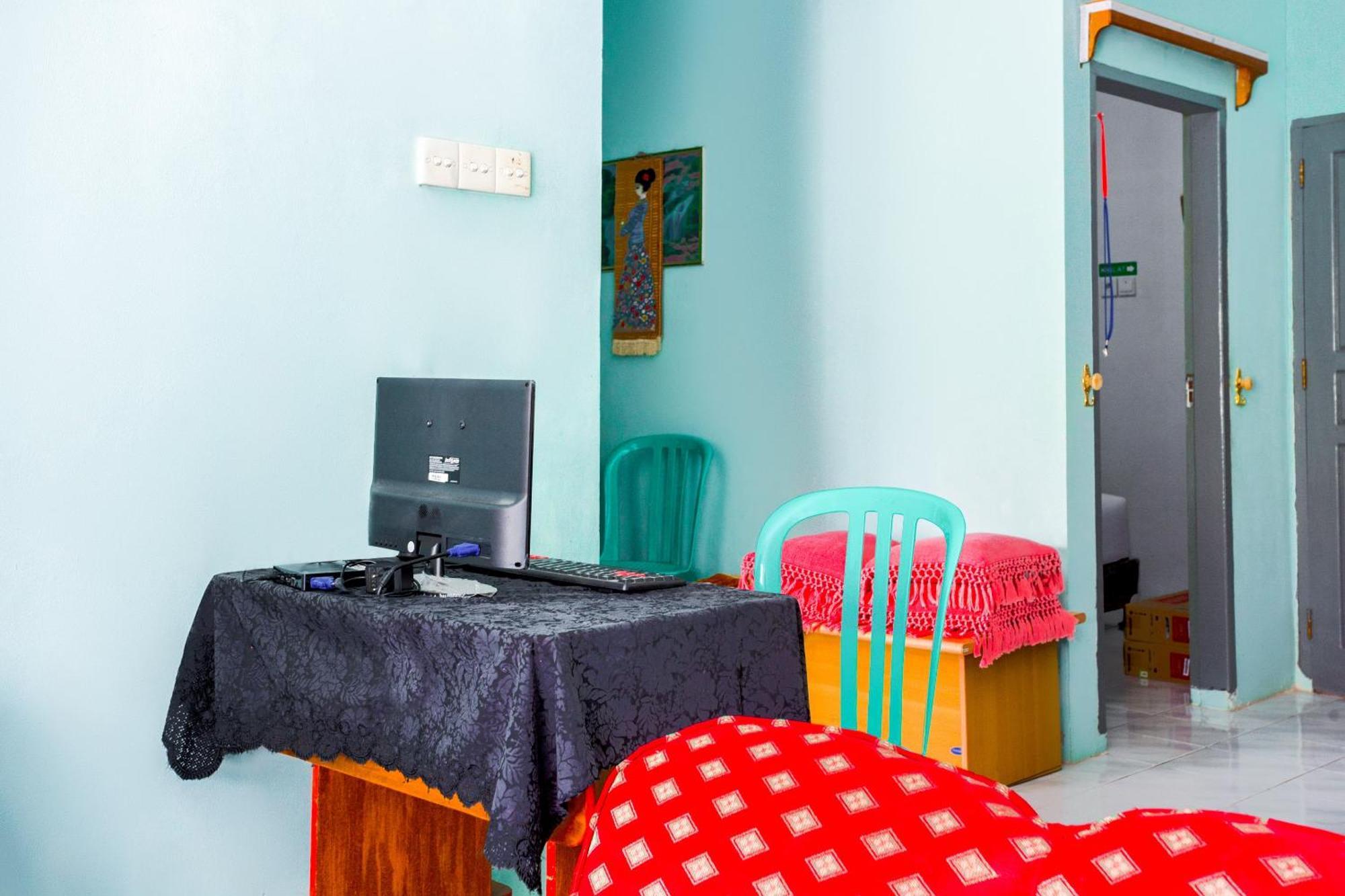 Oyo 2903 Putri Residence Syariah Bukittinggi Eksteriør bilde