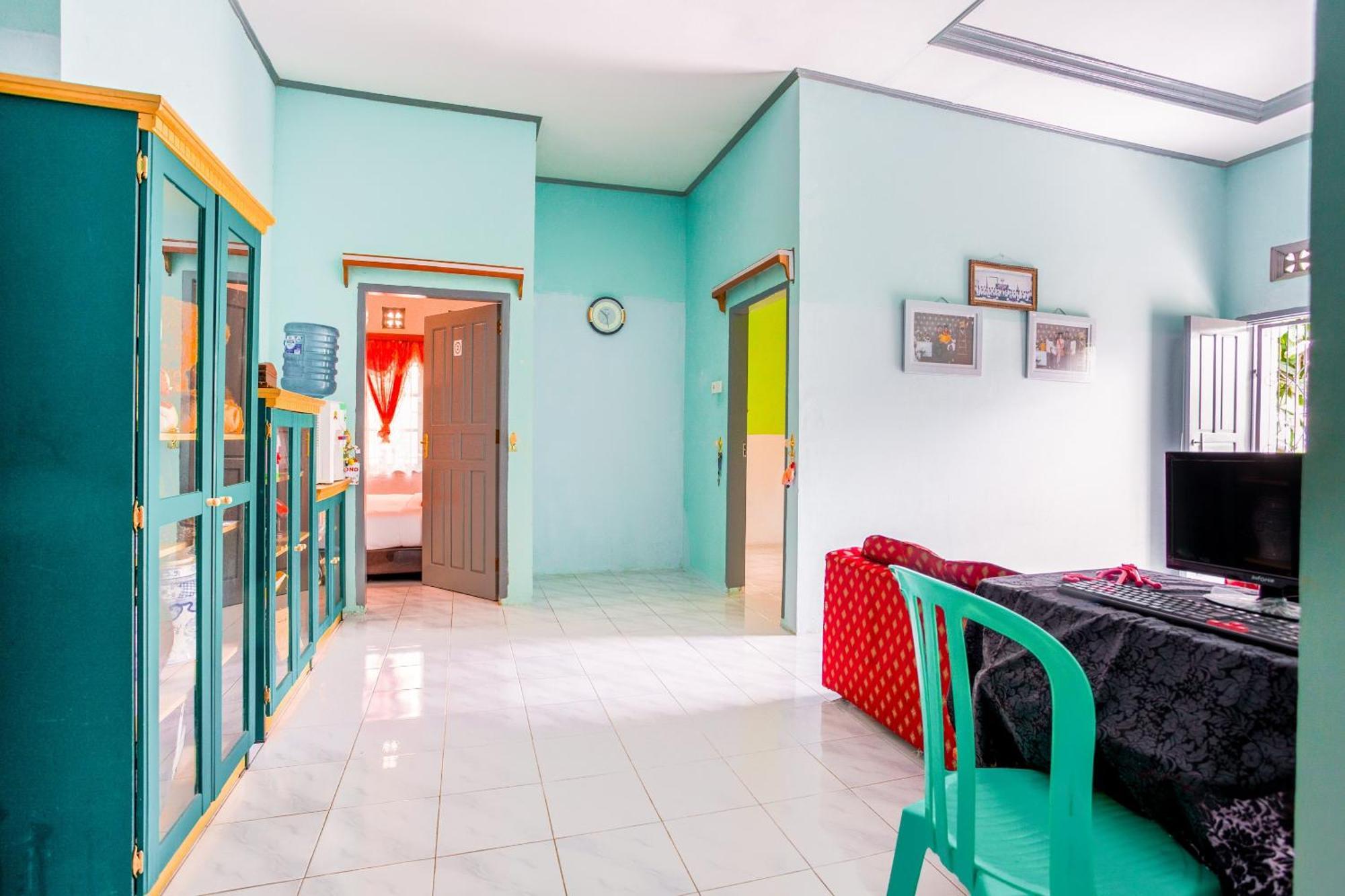 Oyo 2903 Putri Residence Syariah Bukittinggi Eksteriør bilde