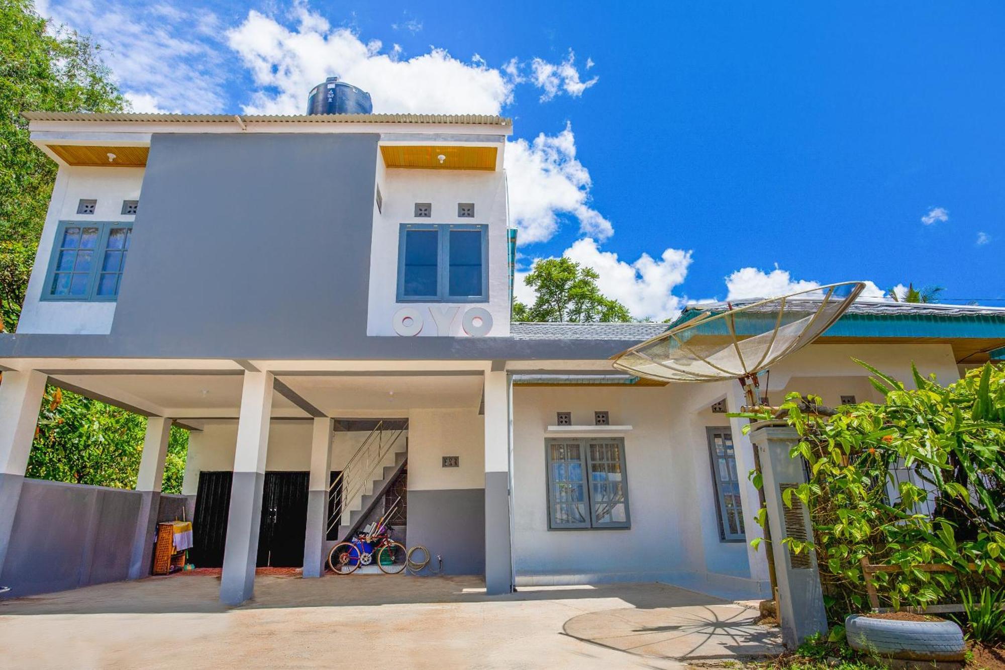 Oyo 2903 Putri Residence Syariah Bukittinggi Eksteriør bilde